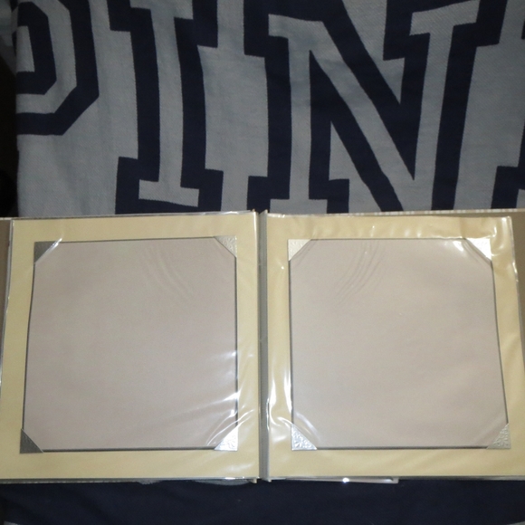 2/$25 Pre-designed Scrapbook album - Picture 4 of 6